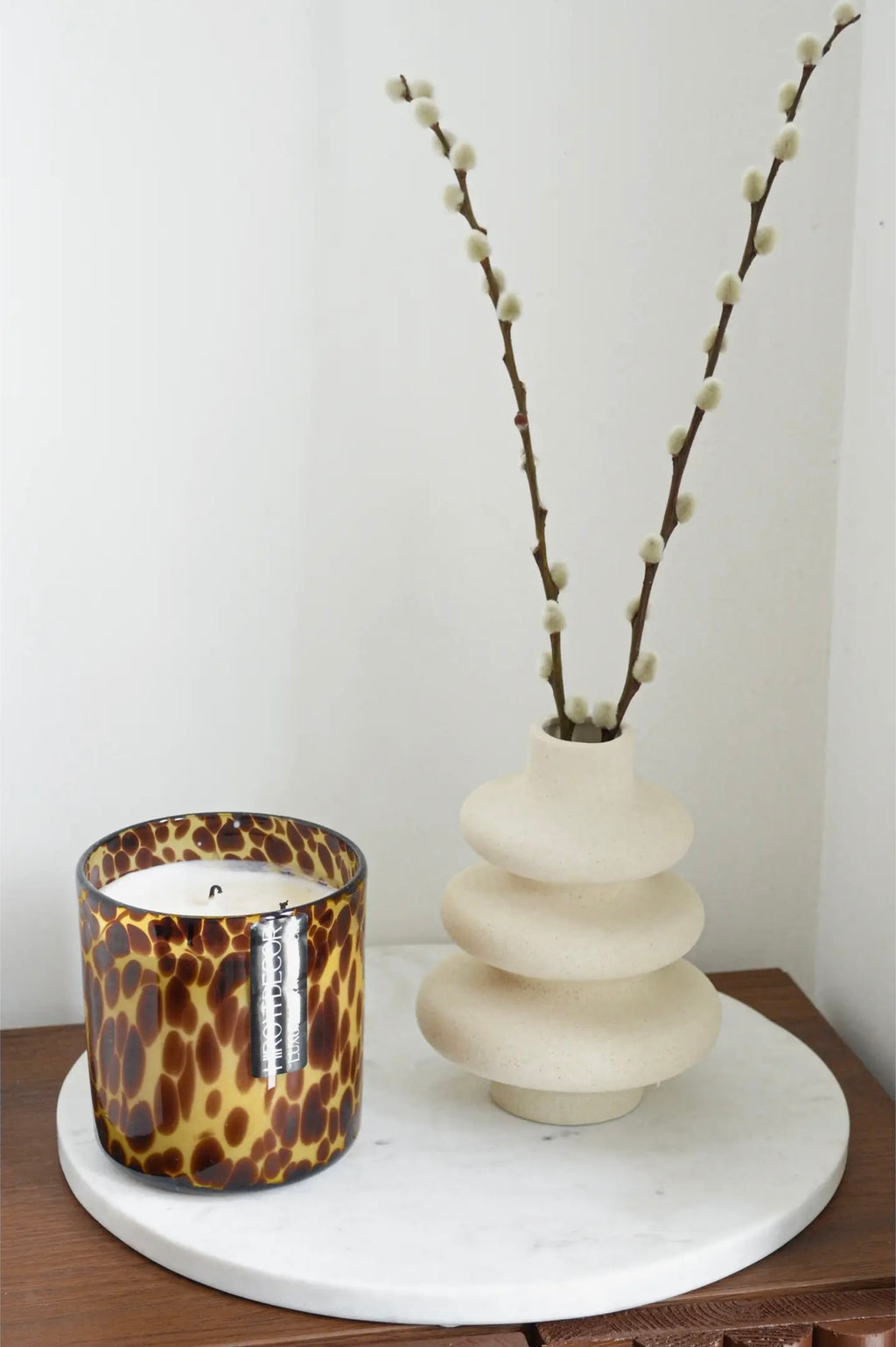 Vase en céramique ondulé