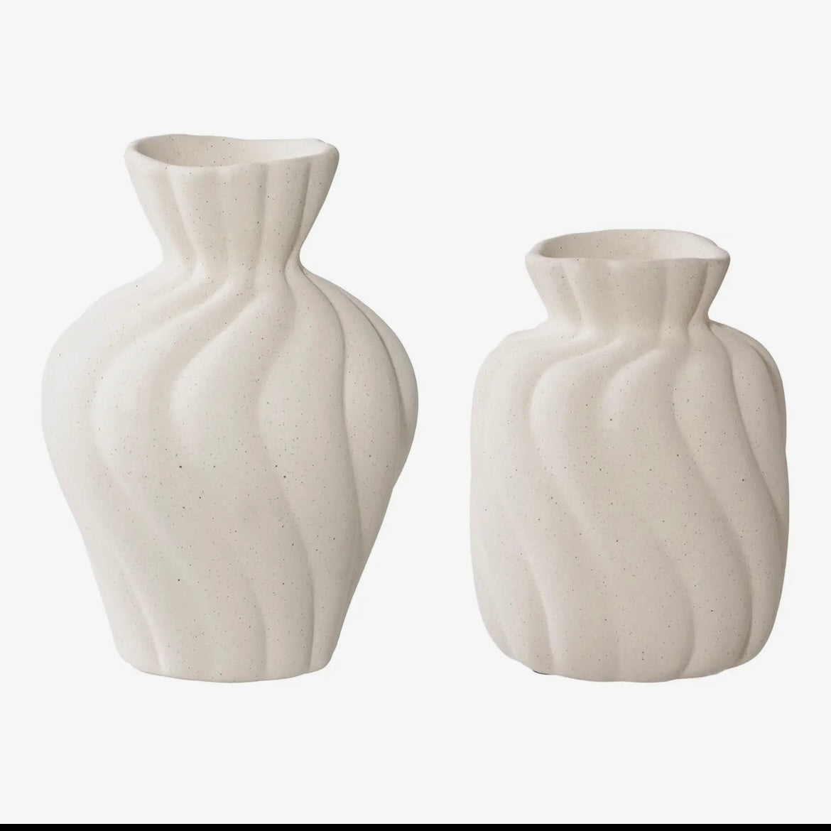 Lot de 2 vases en céramique.